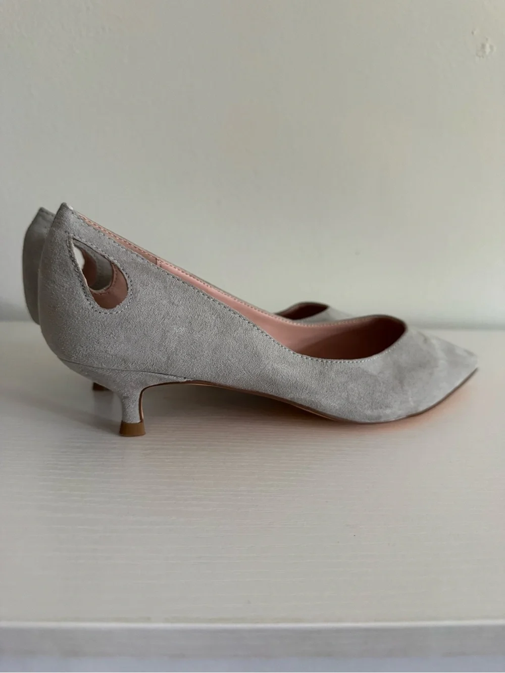 Journee Collection Light Gray Pointed Kitten Heel Pumps